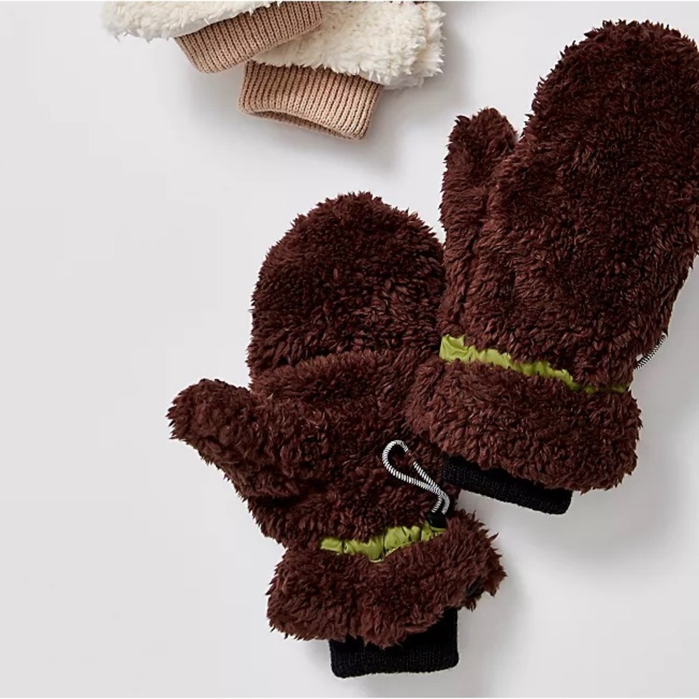 TT: Free People Movement Glacier Pop Top Mittens NWOT